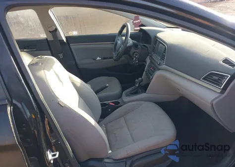 2017 Hyundai Elantra Se z USA, uszkodzony, nr VIN KMHD84LF5HU064228